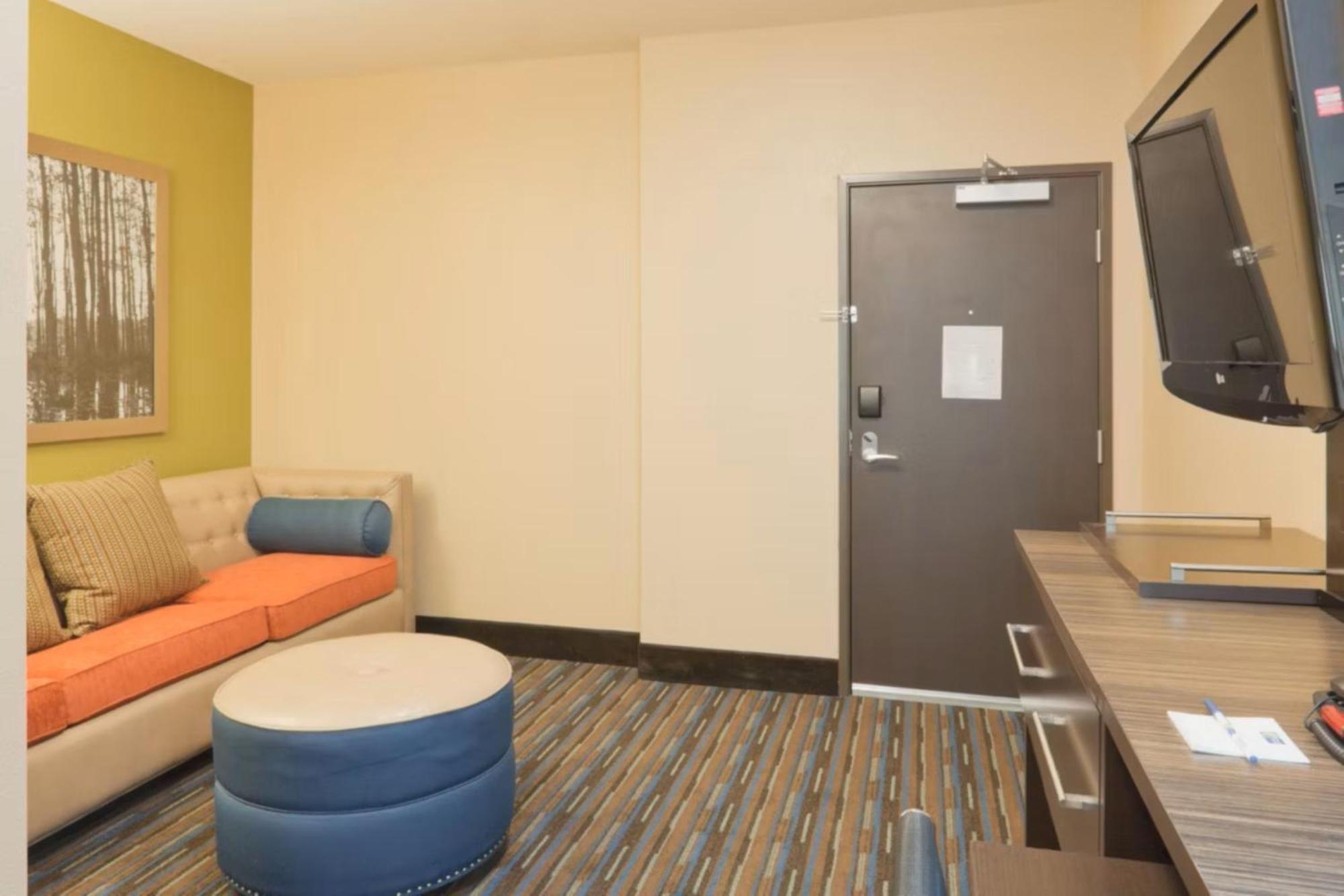 Holiday Inn Express Fulton By Ihg Exterior photo
